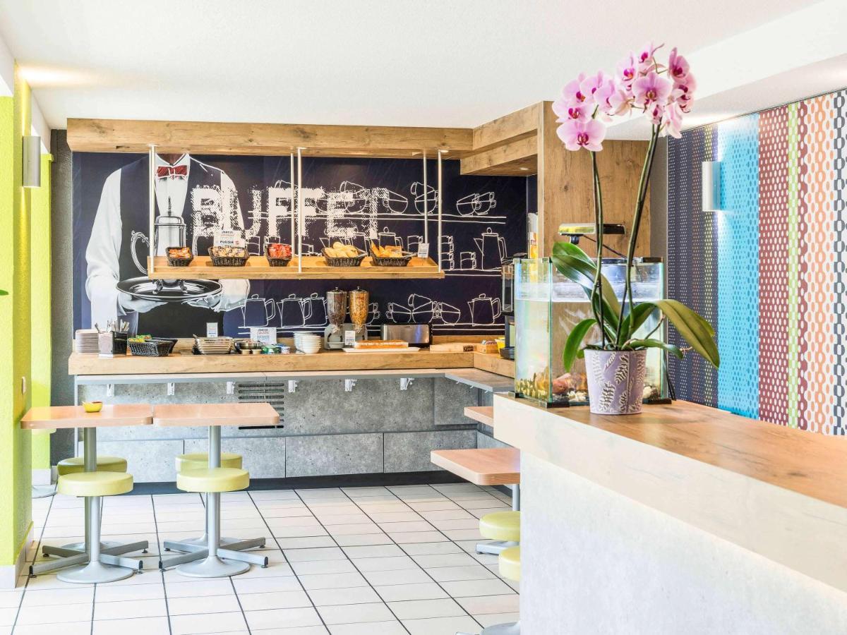 Ibis Budget Senlis Bagian luar foto