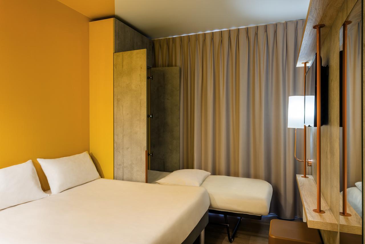Ibis Budget Senlis Bagian luar foto